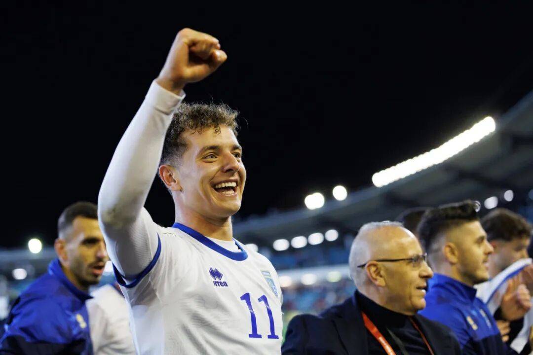 莱万接班人?巴萨相中德甲1米91神锋 开赛7场独造7球